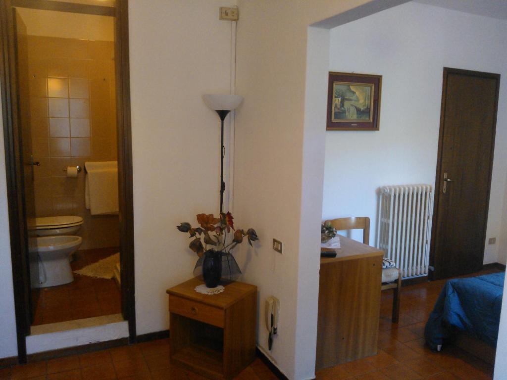 Villa Bredina Sale Marasino Camera foto
